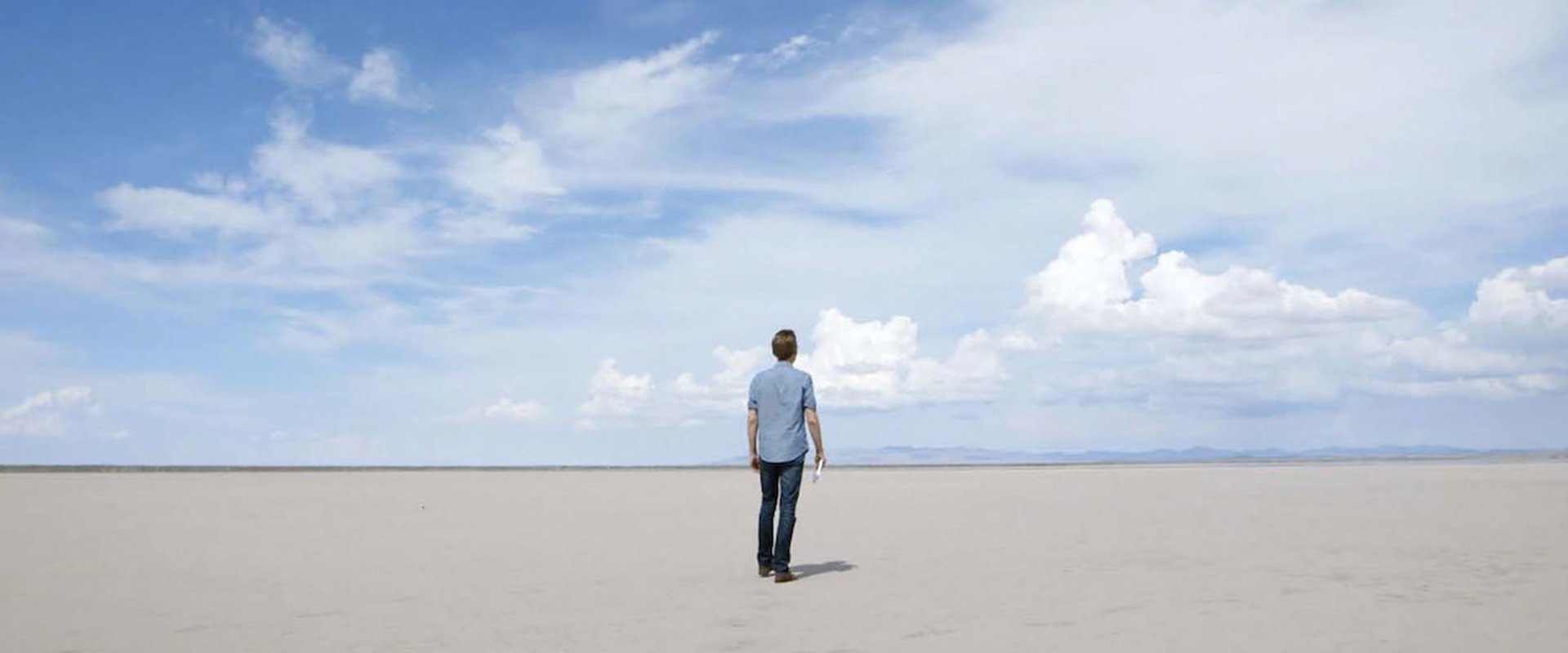 Minimalism: A Documentary About the Important Things backdrop