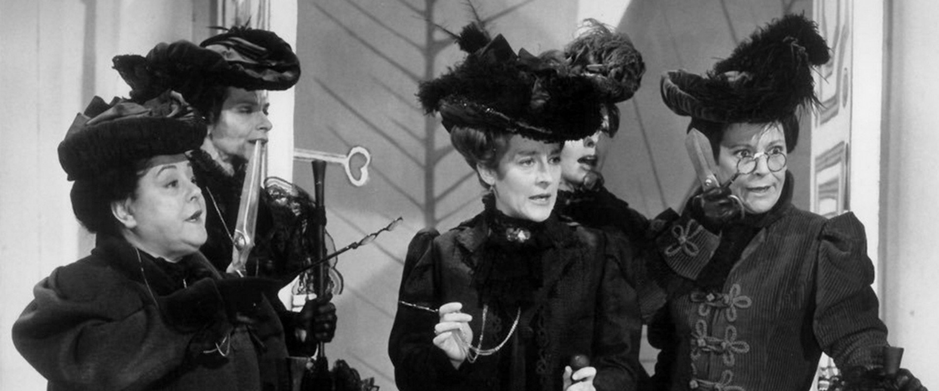 Historia de la frivolidad backdrop