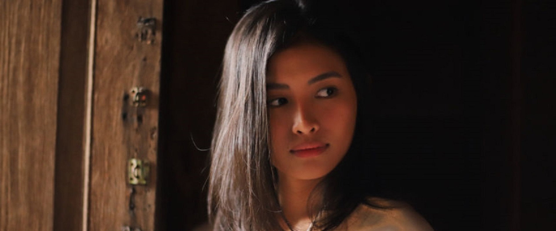 Scorpio Nights 3 backdrop