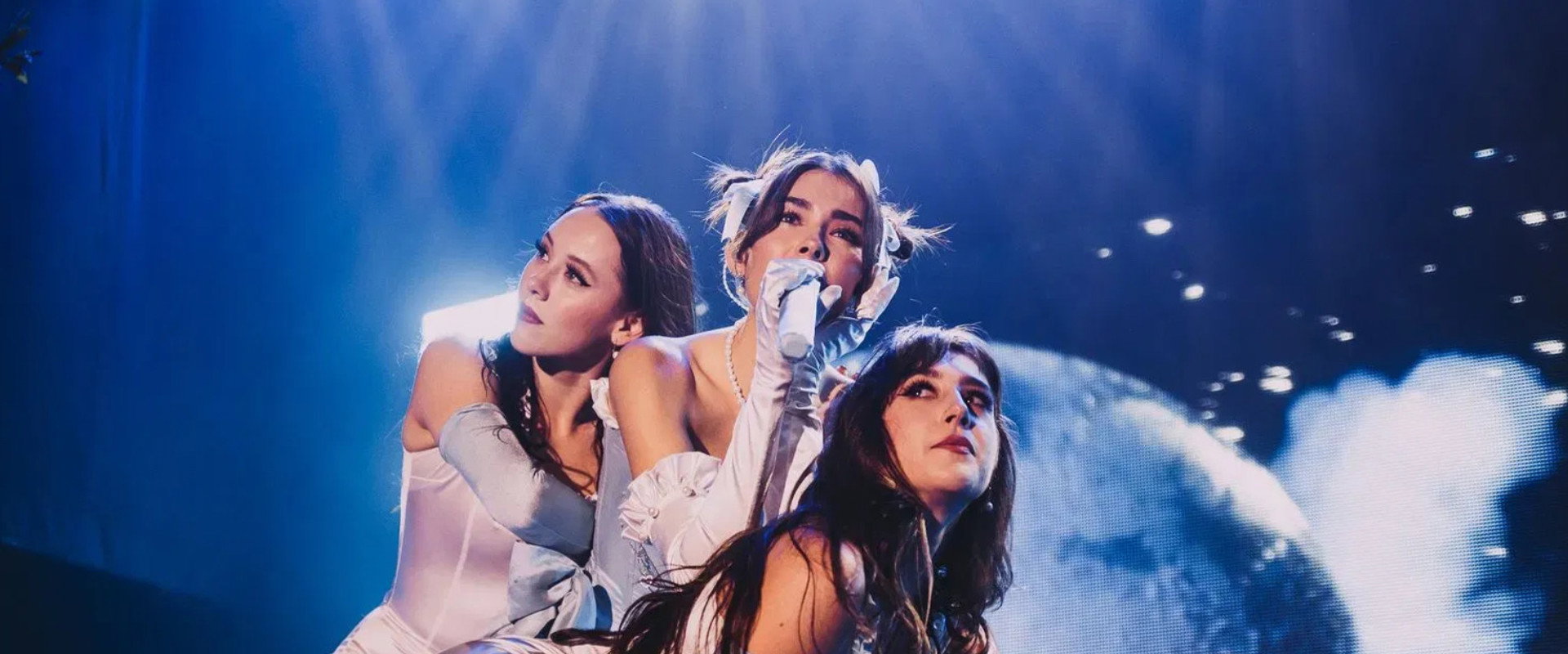 Madison Beer - The Life Support Tour Diaries backdrop