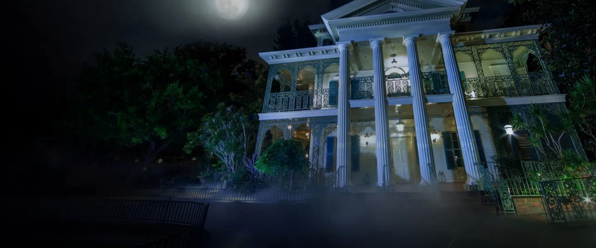 Haunted Mansion | Disneyland Resort backdrop