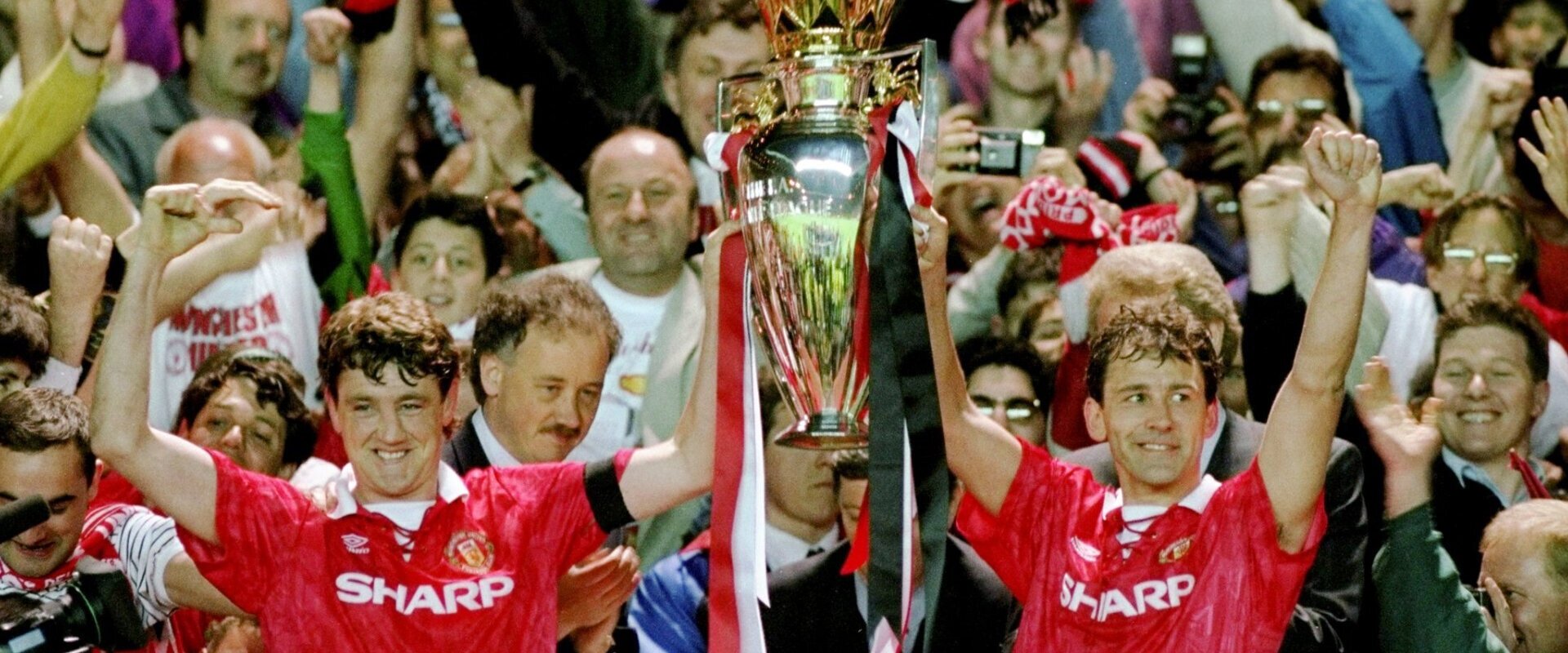 Robbo: The Bryan Robson Story