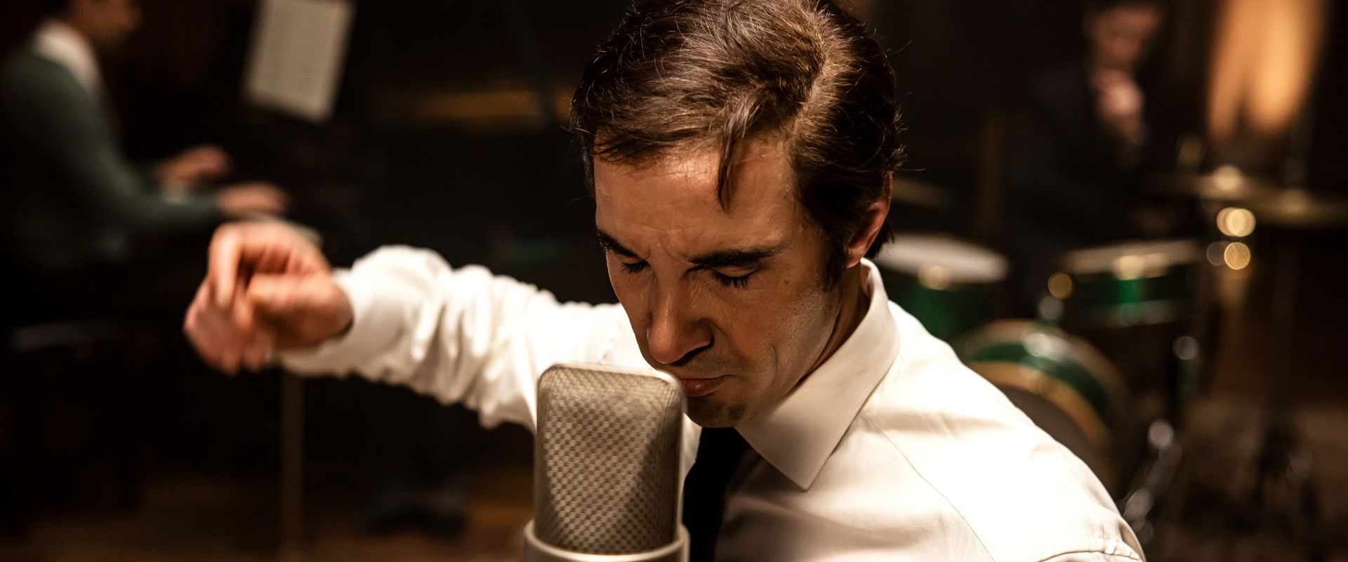 Monsieur Aznavour's banner image