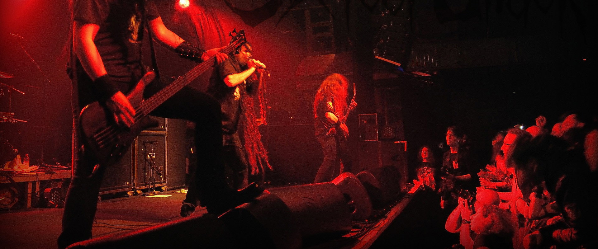 Six Feet Under: Wake the Night!