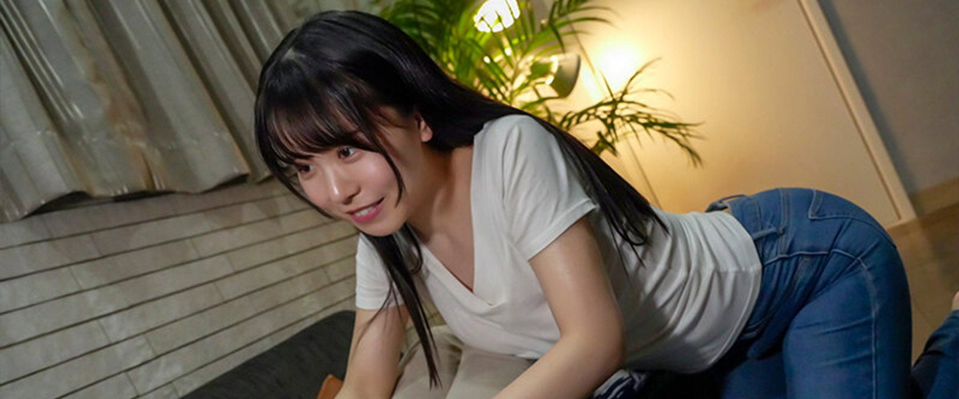 あざと可愛い巨乳Fカップカフェ店員のノーブラ誘惑！妻子ある店長を小悪魔娘が堕とす罪悪感と快楽の中出し不倫SEX 柏木こなつ's banner image
