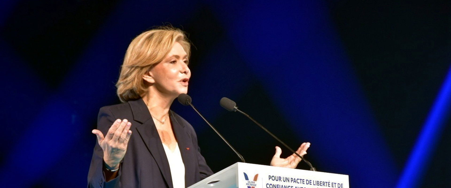 Macron, Pécresse : Coulisses d'une campagne's banner image