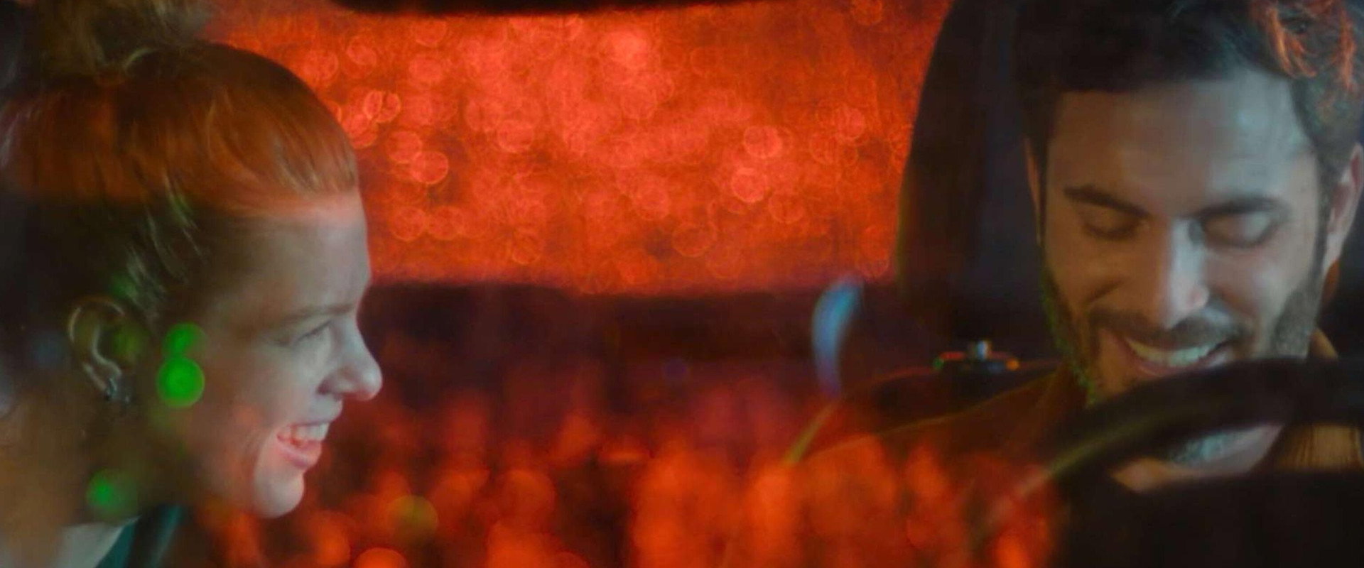 לנשק את הקיר