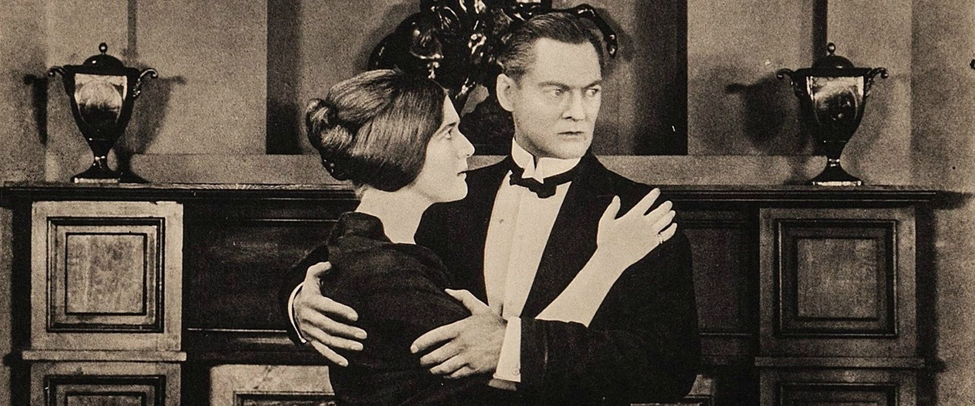 The Face in the Fog's banner image