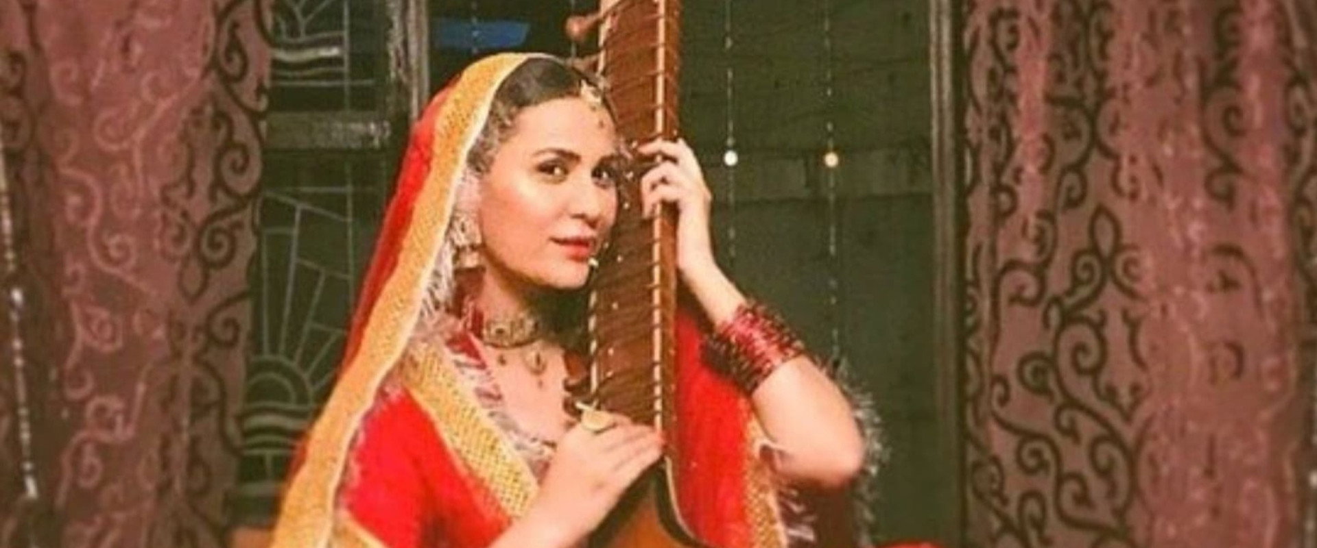 Deewar-e-Shab's banner image