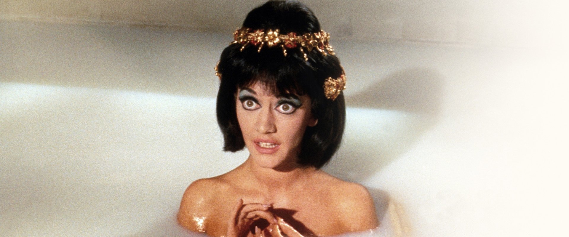 Carry On Cleo