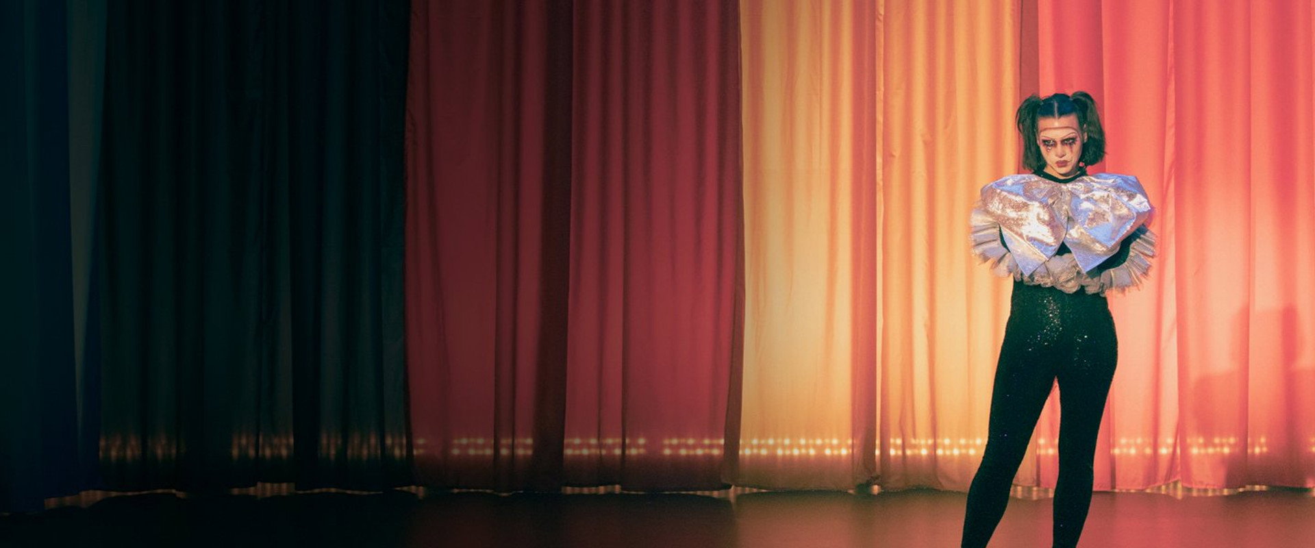 I Hate Suzie Too's banner image