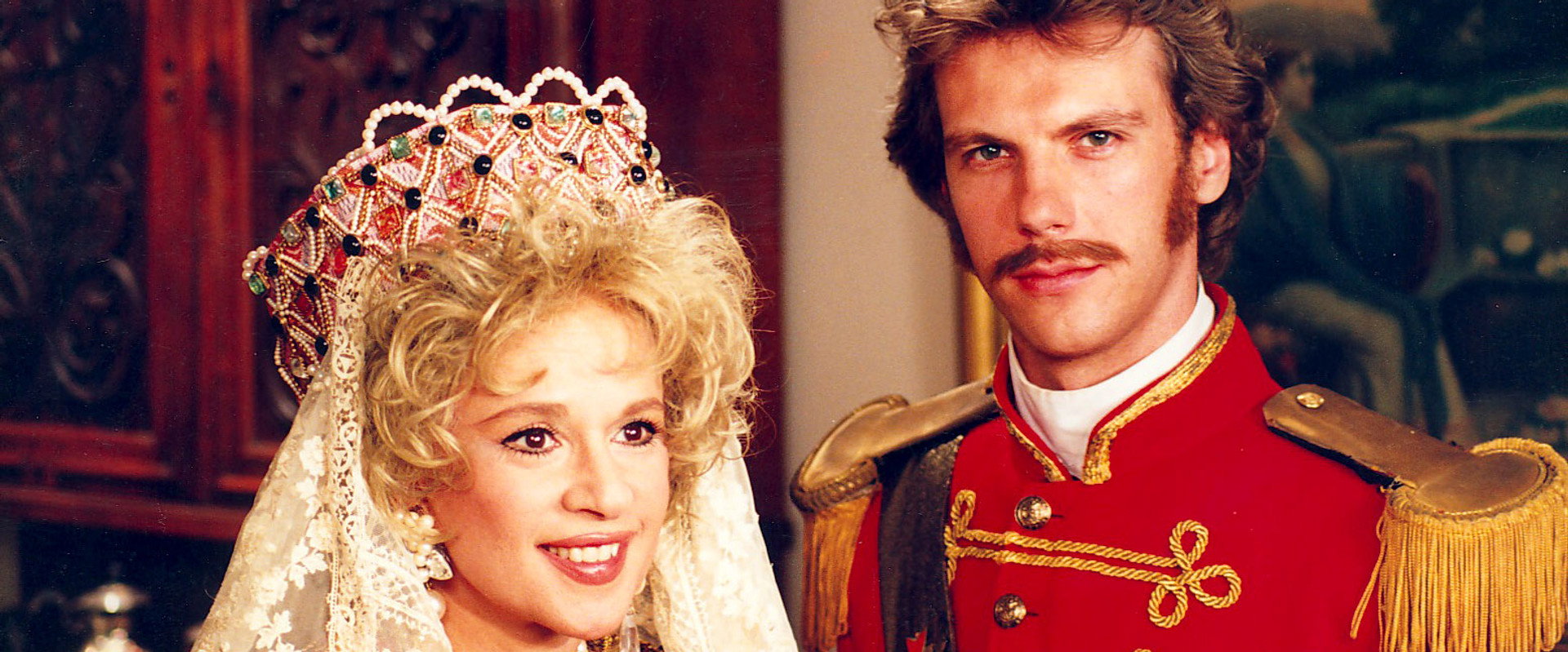 Και Εύθυμη και Χήρα