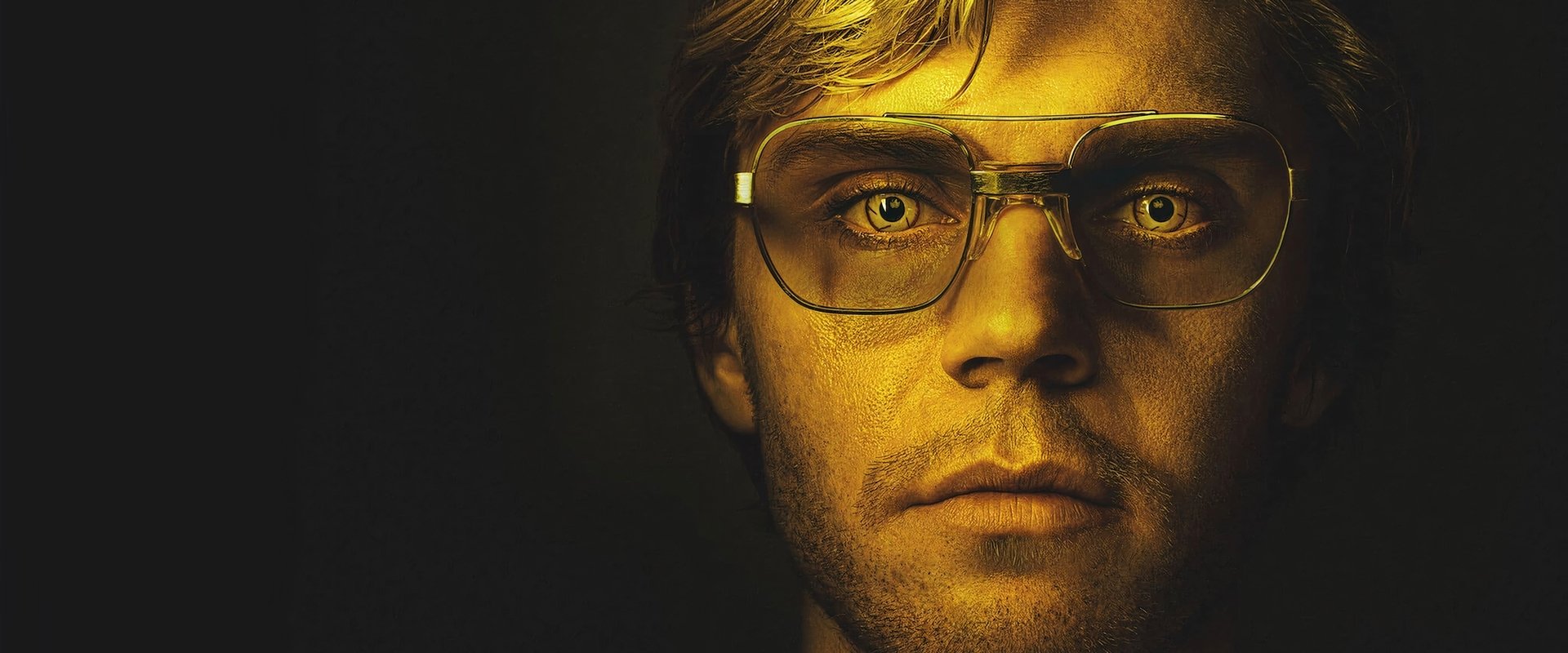 DAHMER - Monster: The Jeffrey Dahmer Story