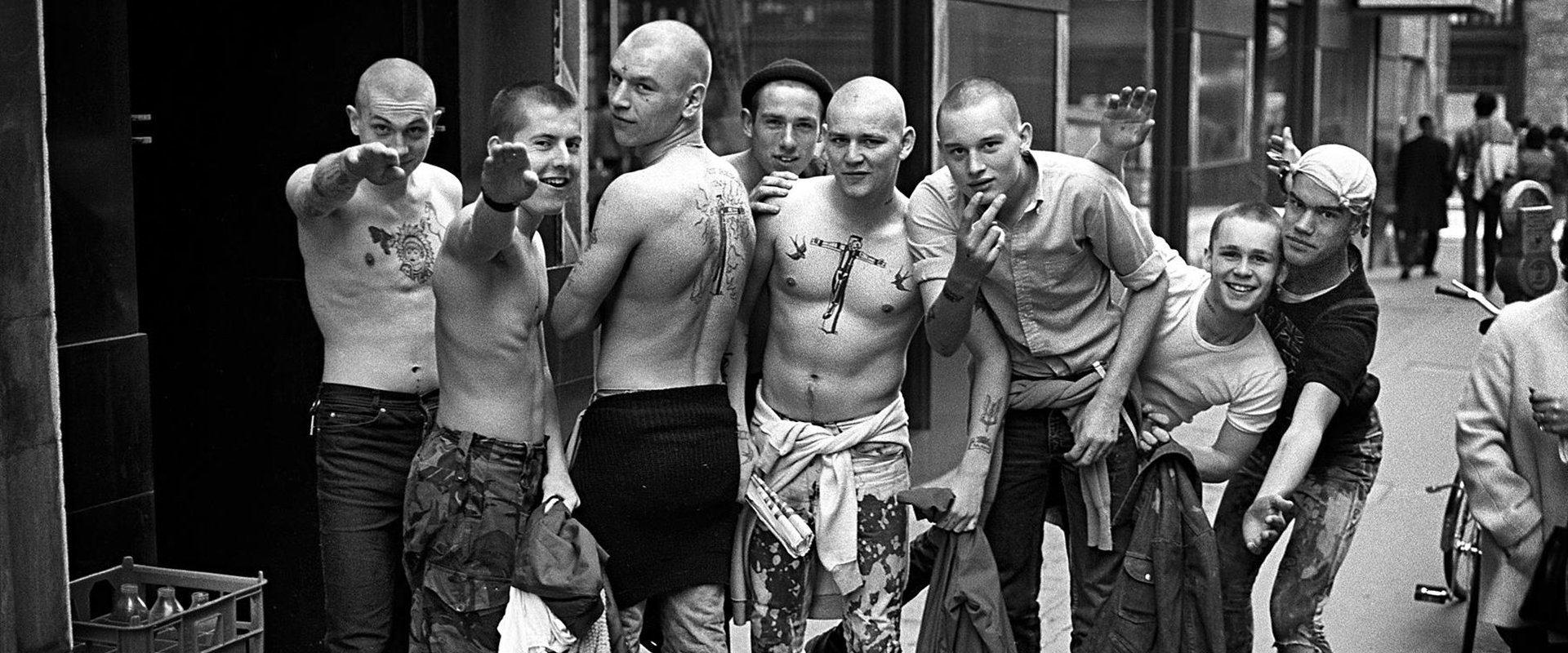 Skinheads USA: Soldiers of the Race War