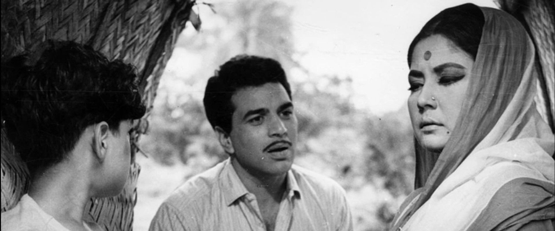 Majhli Didi's banner image