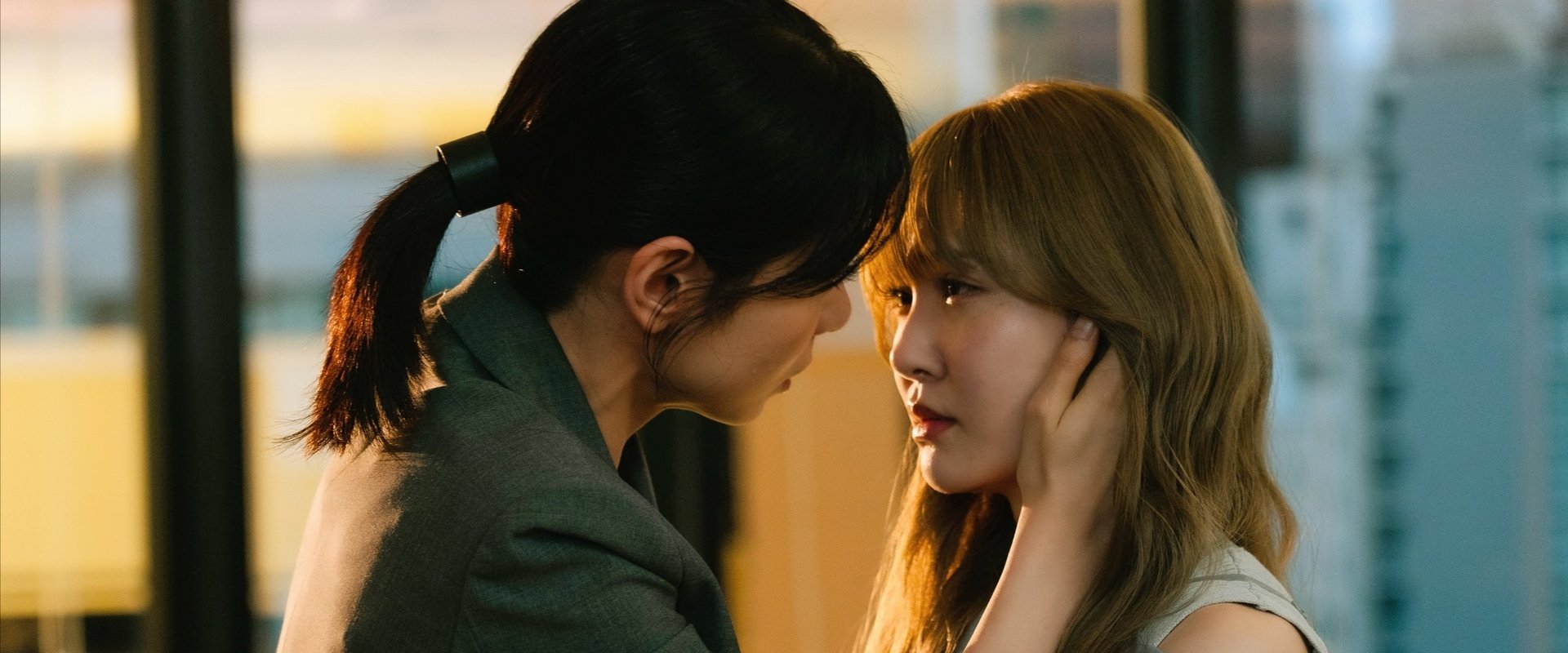 AYAKA is in LOVE with HIROKO