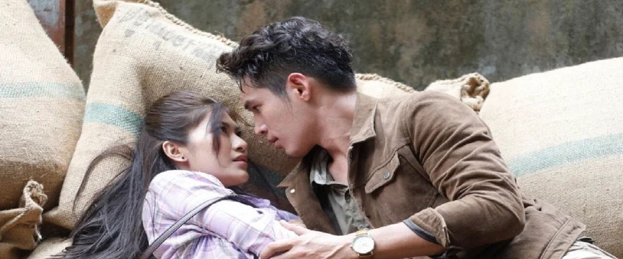 จอมโจรดอกไม้ขาว