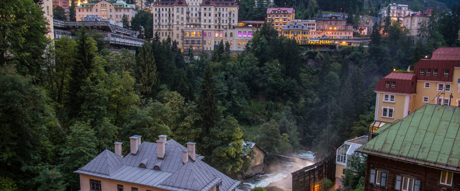 Das Dorf des Schweigens's banner image