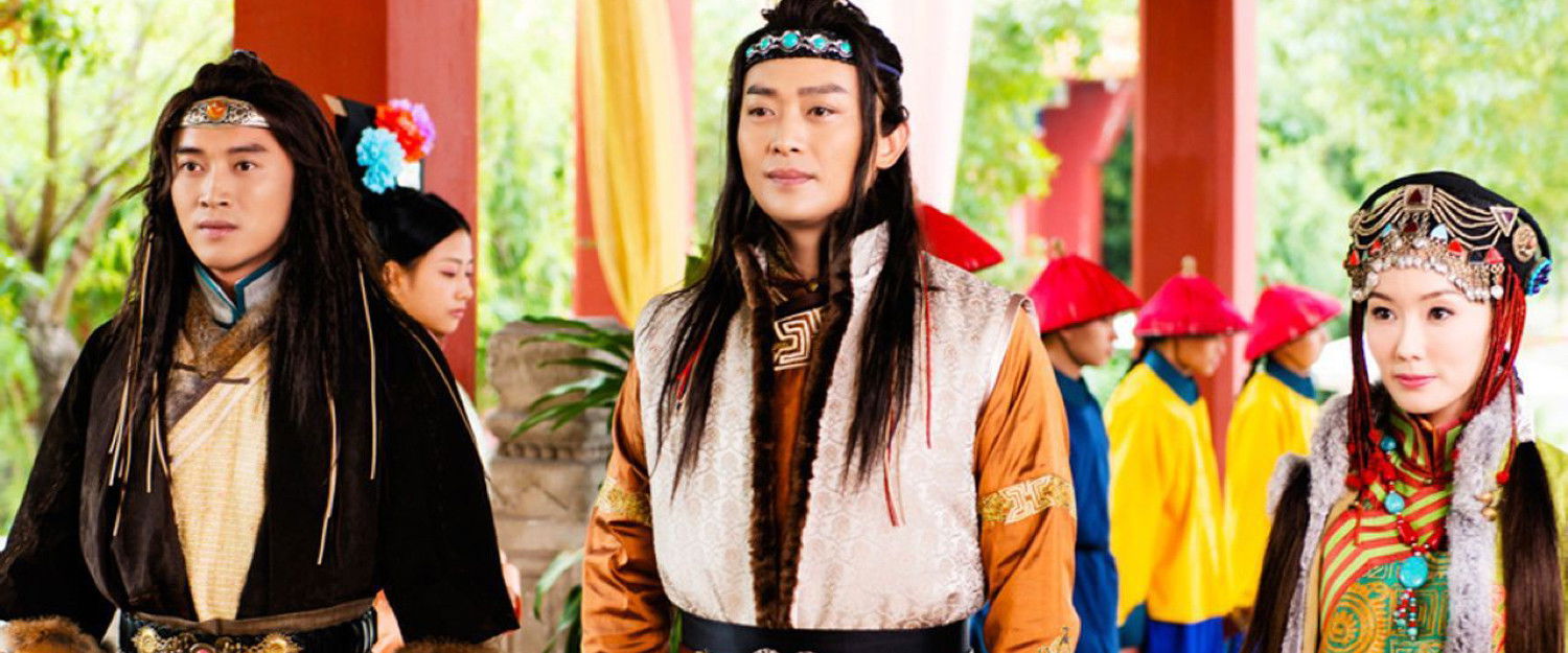 Gold Hairpins in the Palace