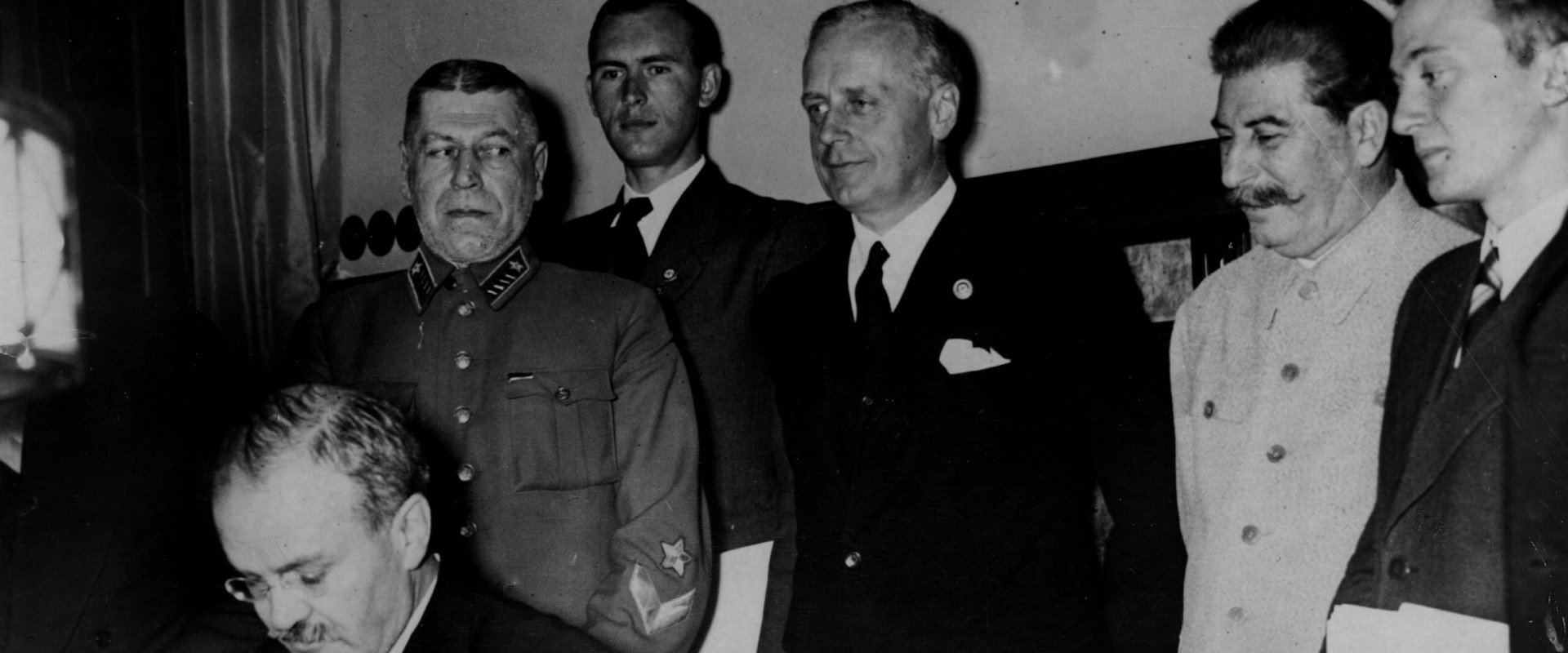 Le Pacte Hitler-Staline : autopsie d'un cataclysme