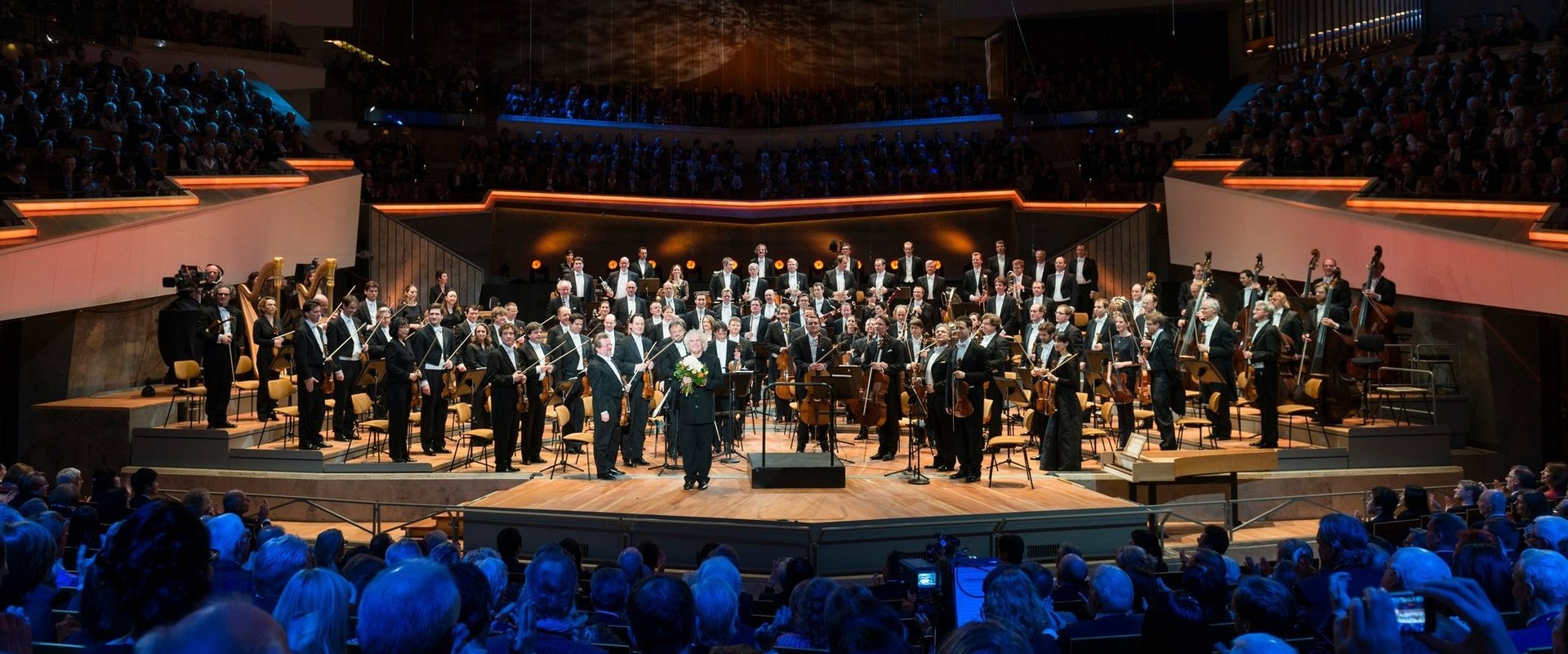 The Berliner Philharmoniker’s New Year’s Eve Concert: 2001's banner image