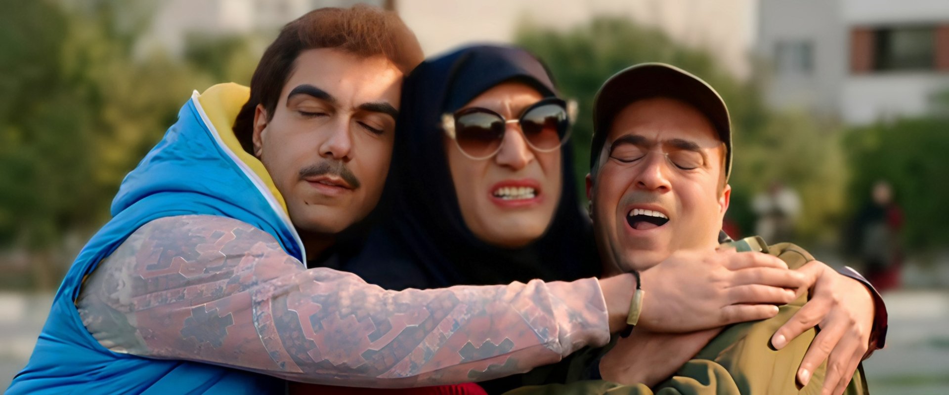 Salhae Door Az Khana