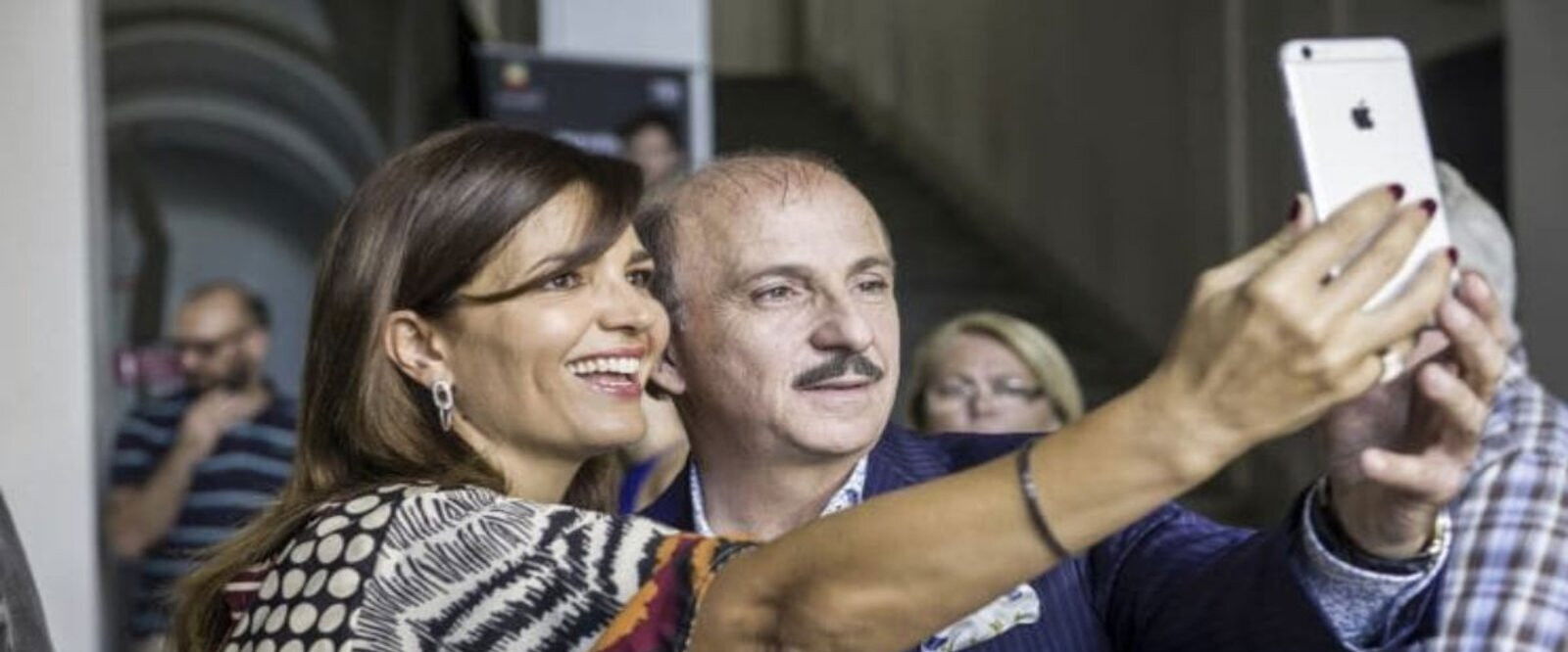 Se mi lasci non vale