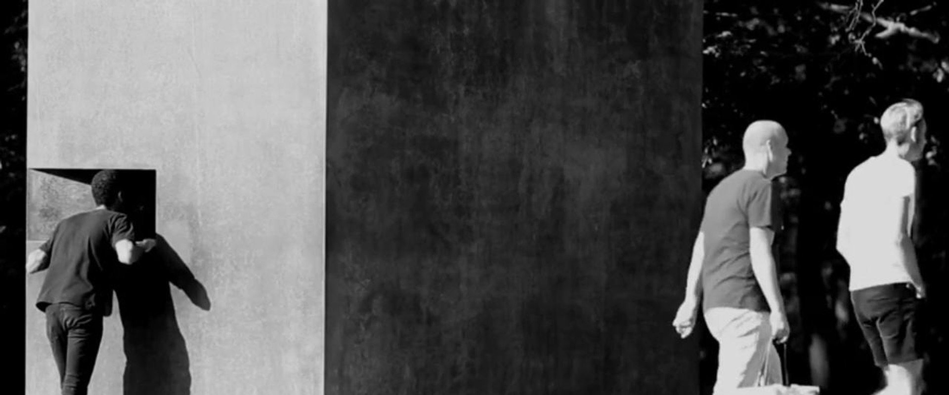 The World Is Round So That Nobody Can Hide In The Corners: Part II — The Kiss's banner image