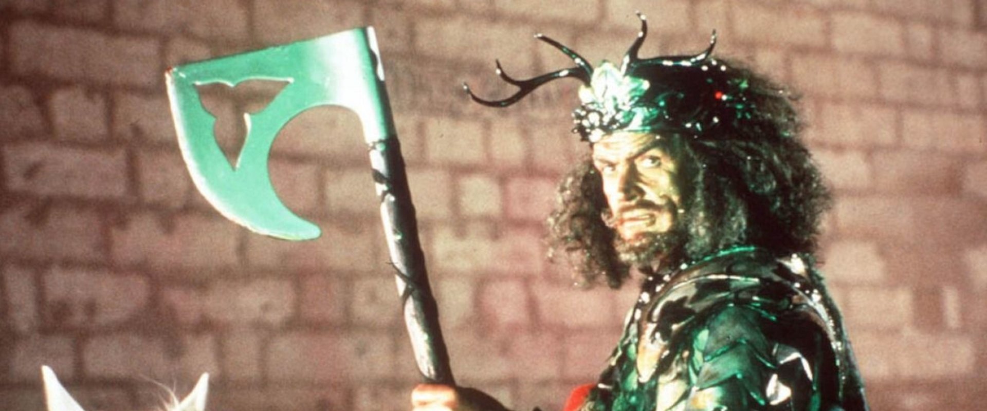 Sword of the Valiant: The Legend of Sir Gawain and the Green Knight