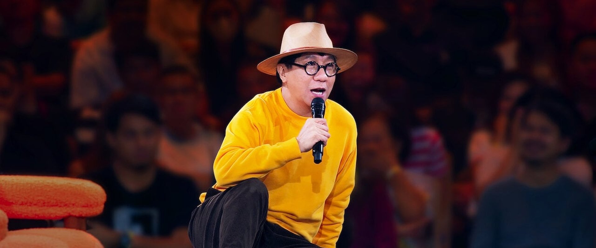 Sit Down with Stand Up Udom Taephanich