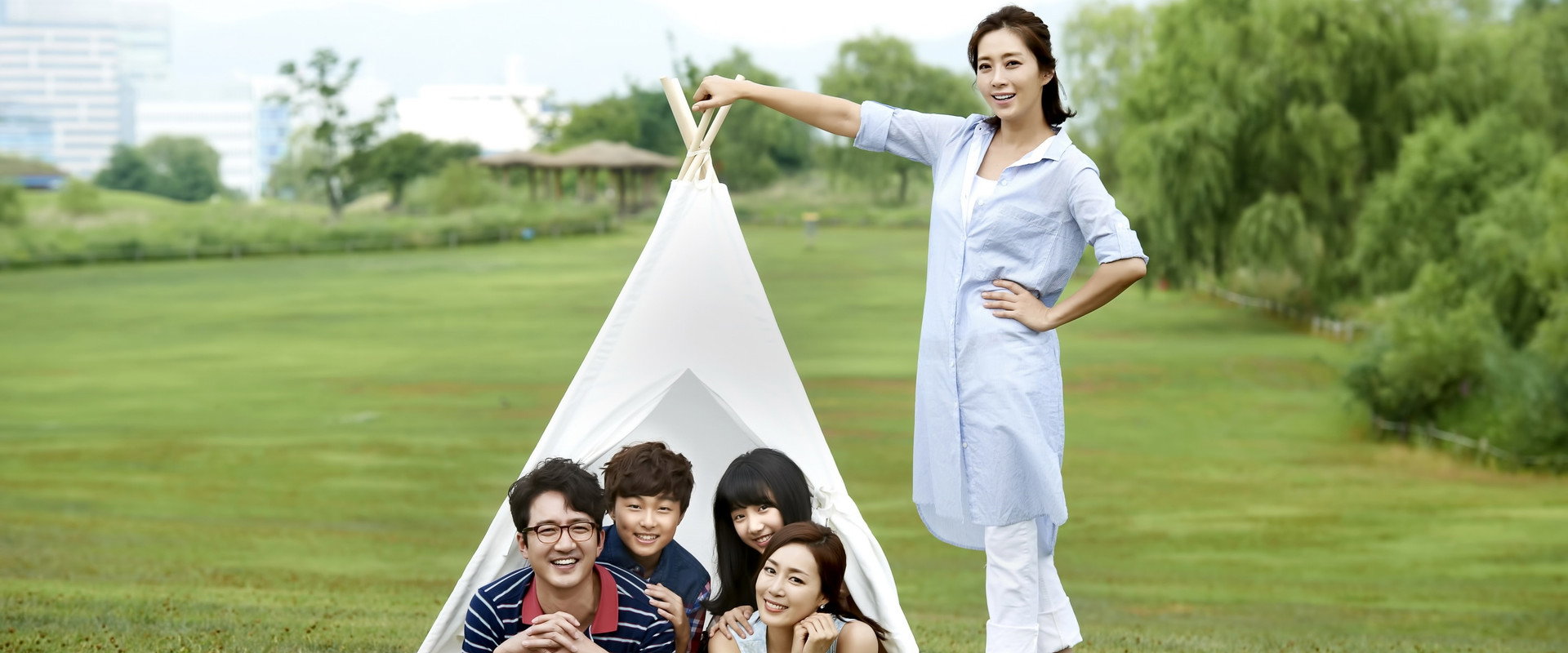 Mama's banner image