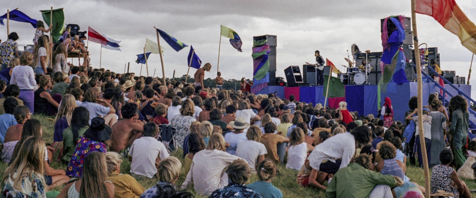 Music, Money, Madness… Jimi Hendrix Live In Maui