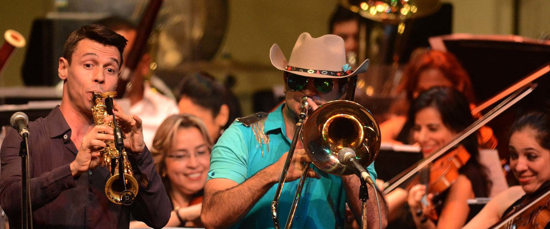 Puerto Candelaria - Amor y Deudas's banner image