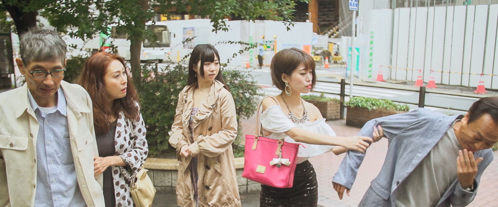 Dare ni demo iyarashii himitsu ga aru's banner image