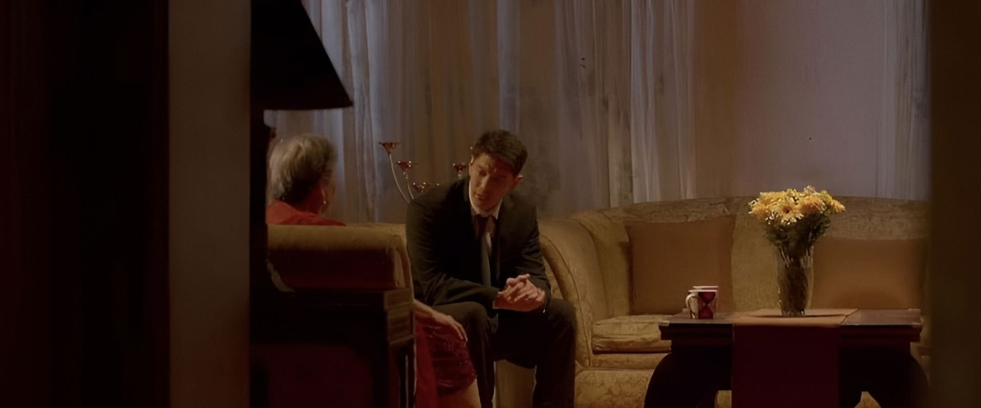 Outside De Familia's banner image