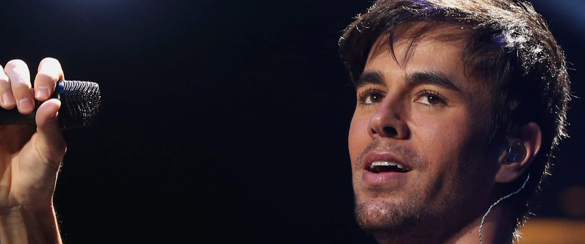 Enrique Iglesias: Latin Fever's banner image
