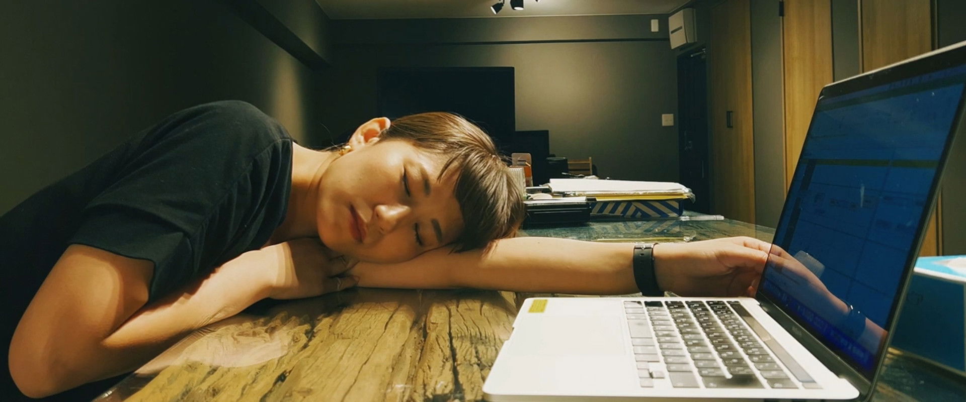 Knife's banner image