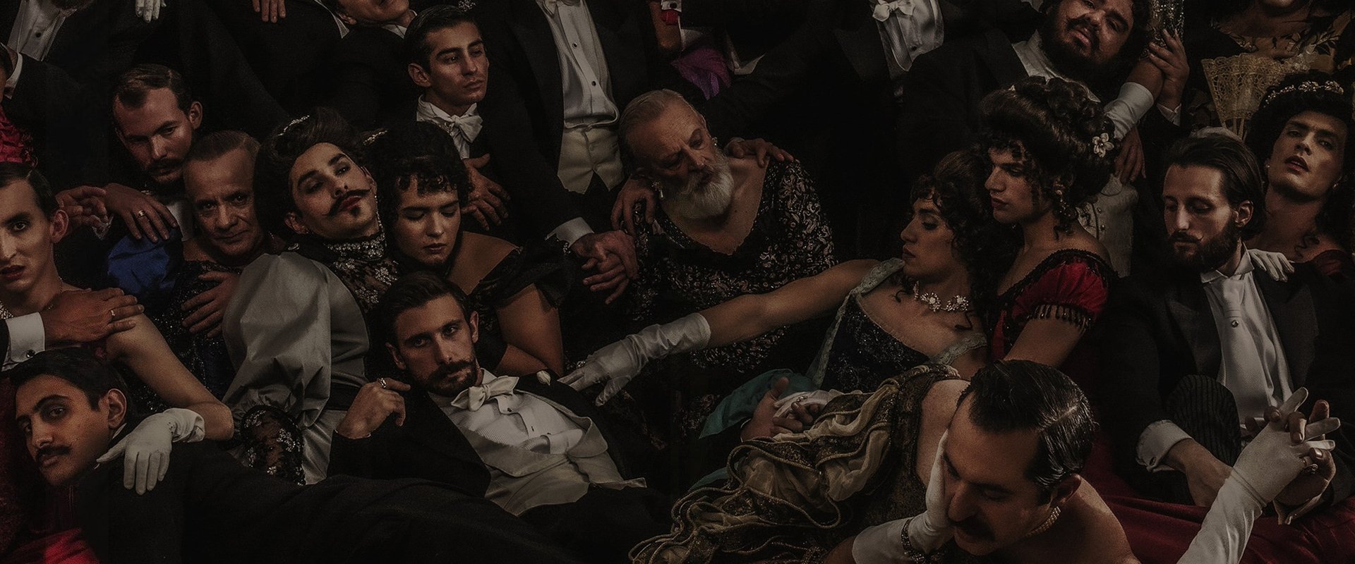 41 Kişilik Dans filmi için arka plan görseli