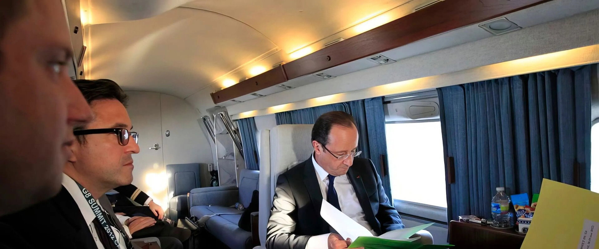 « Moi, diplomate ! » — Le monde de François Hollande's banner image