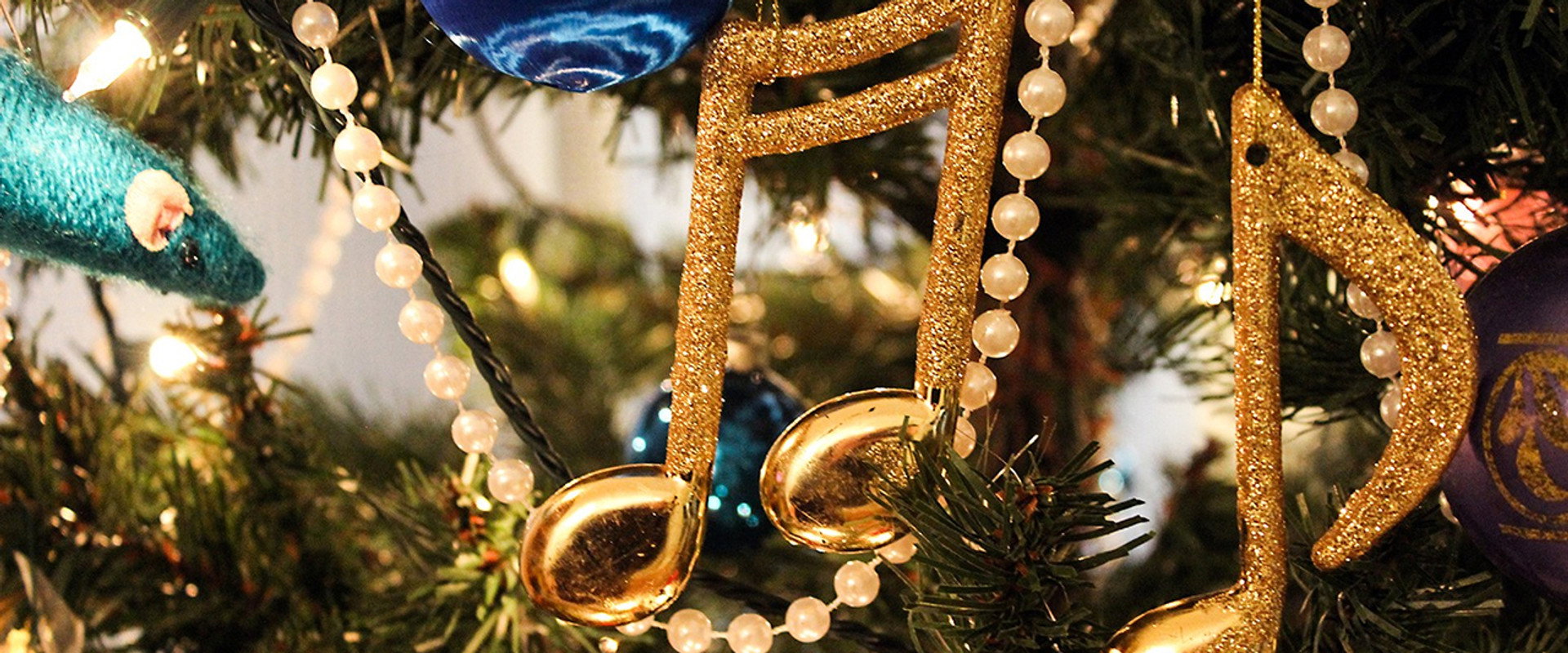 Pop Goes Christmas