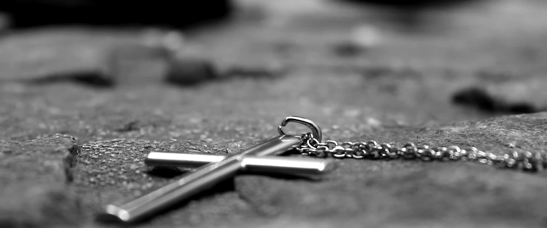 The Girl with the Golden Chain