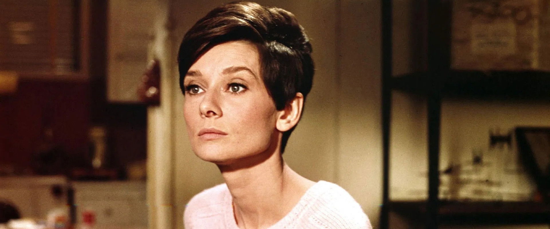 Sola en la oscuridad