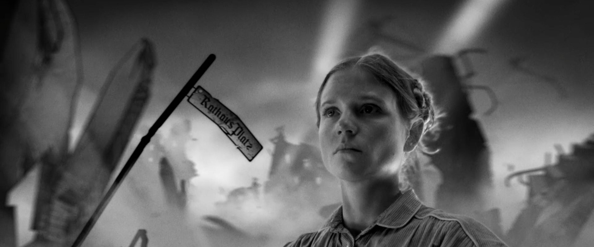 Wartime Portraits: Women