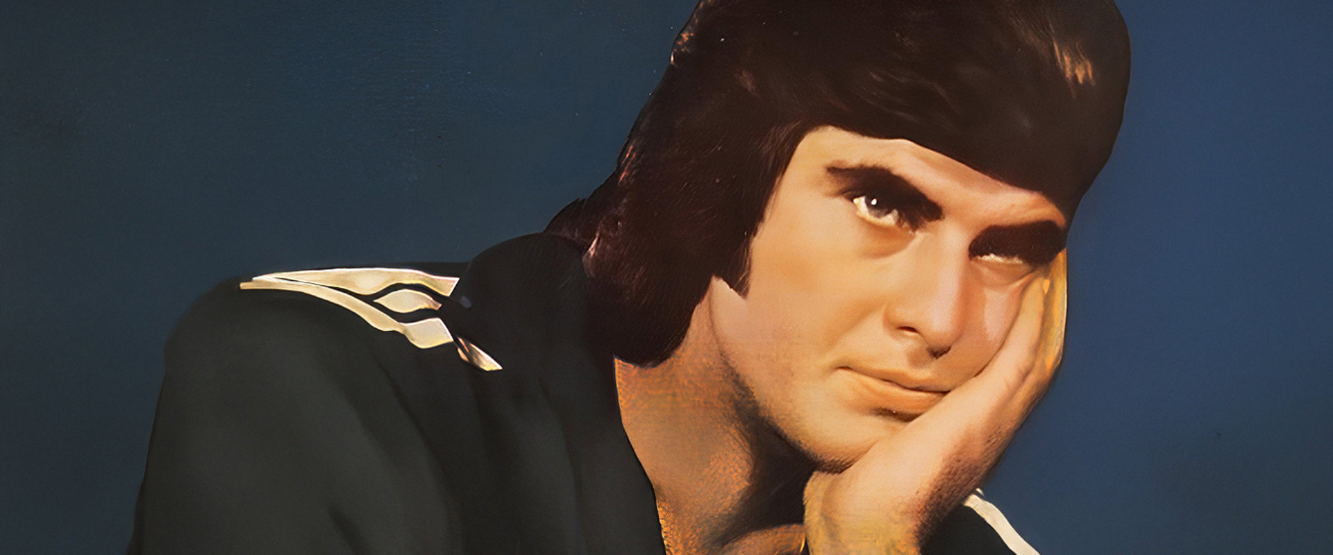 Üç Sevgili's banner image