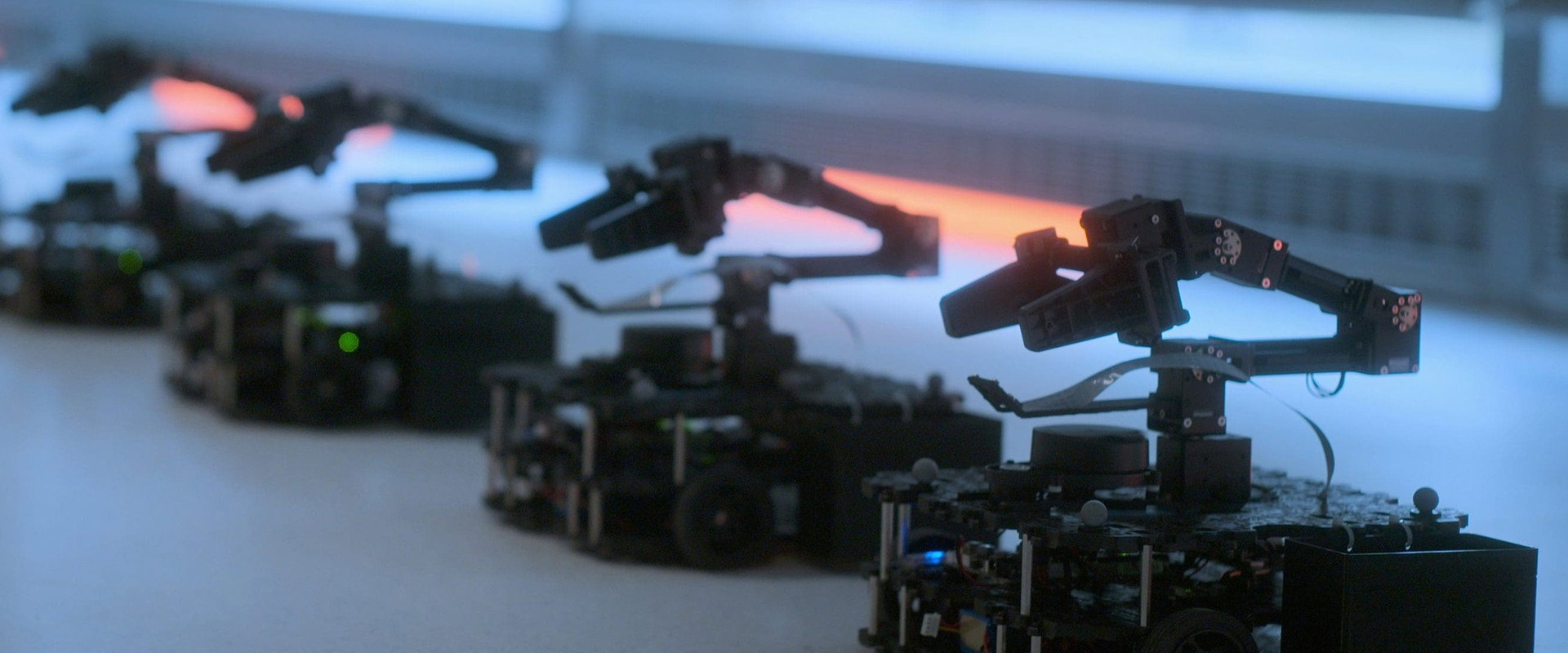 Lo Desconocido: Los Robots Asesinos — imagen panoramica