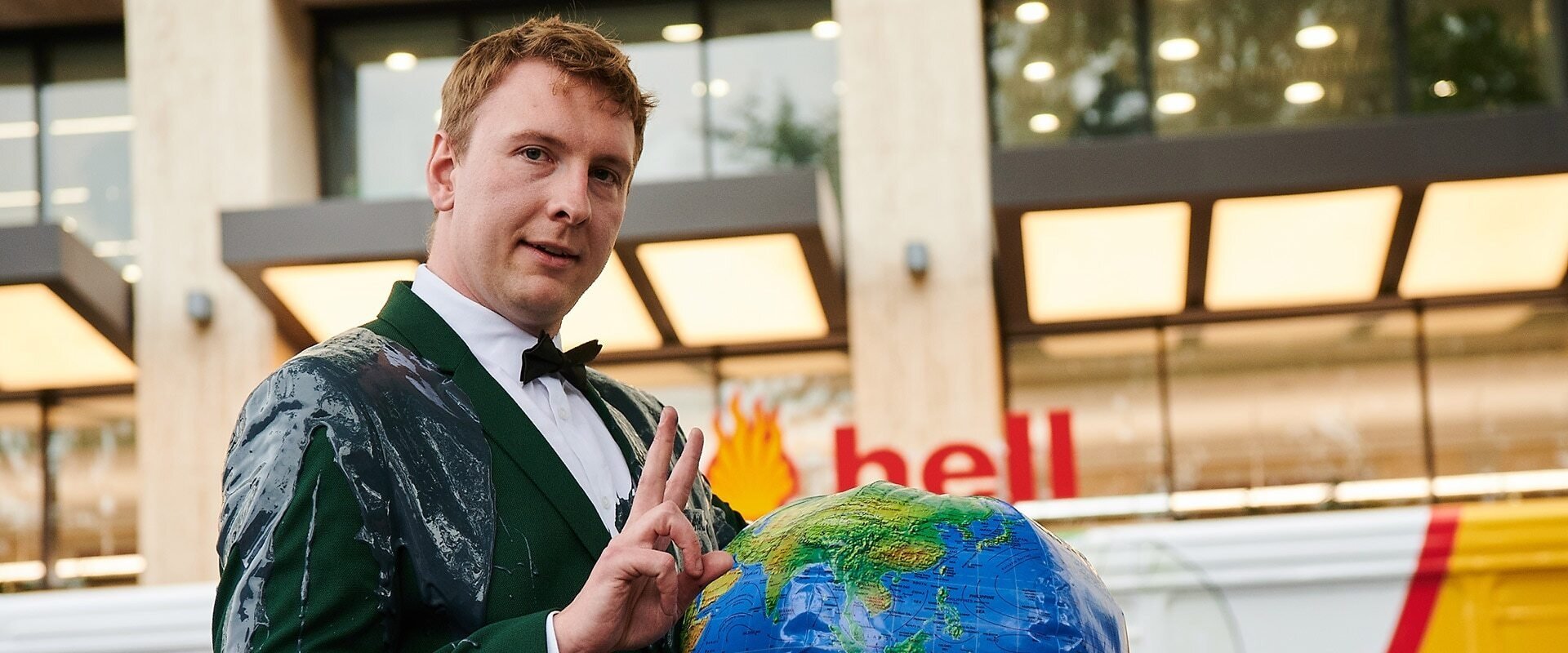 Joe Lycett vs the Oil Giant