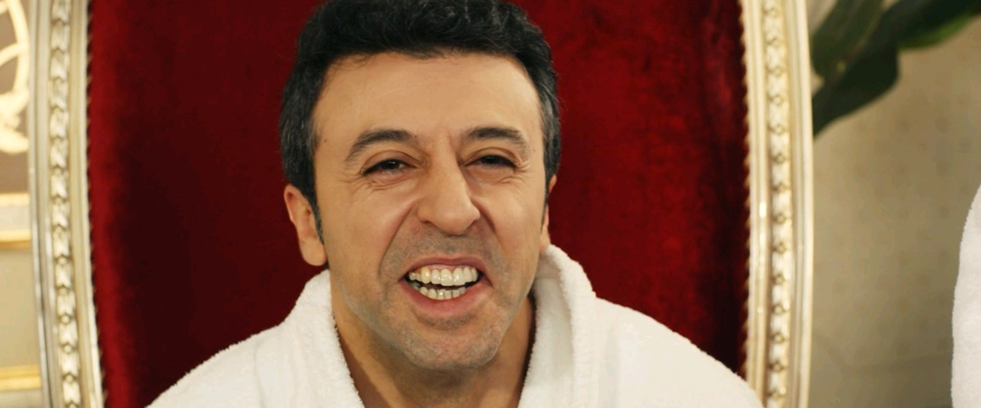 Eski Sevgiliyi Unutmanın 10 Yolu filmi için arka plan görseli