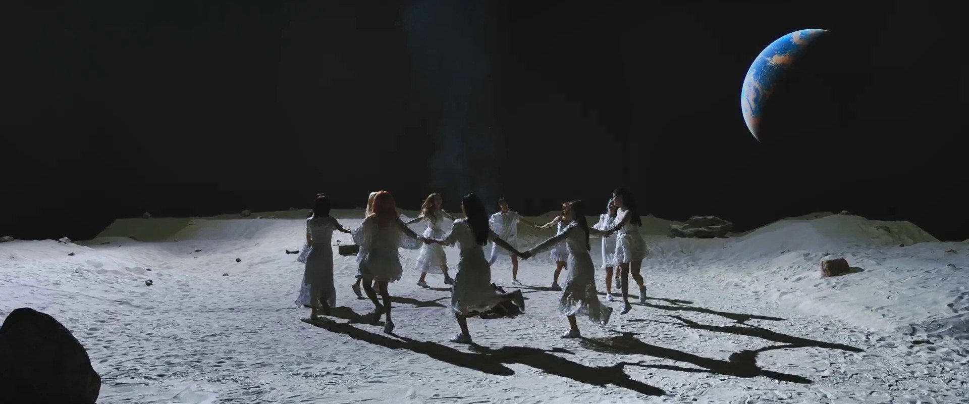 LOONA On Wave [LOONATHEWORLD : Midnight Festival]'s banner image
