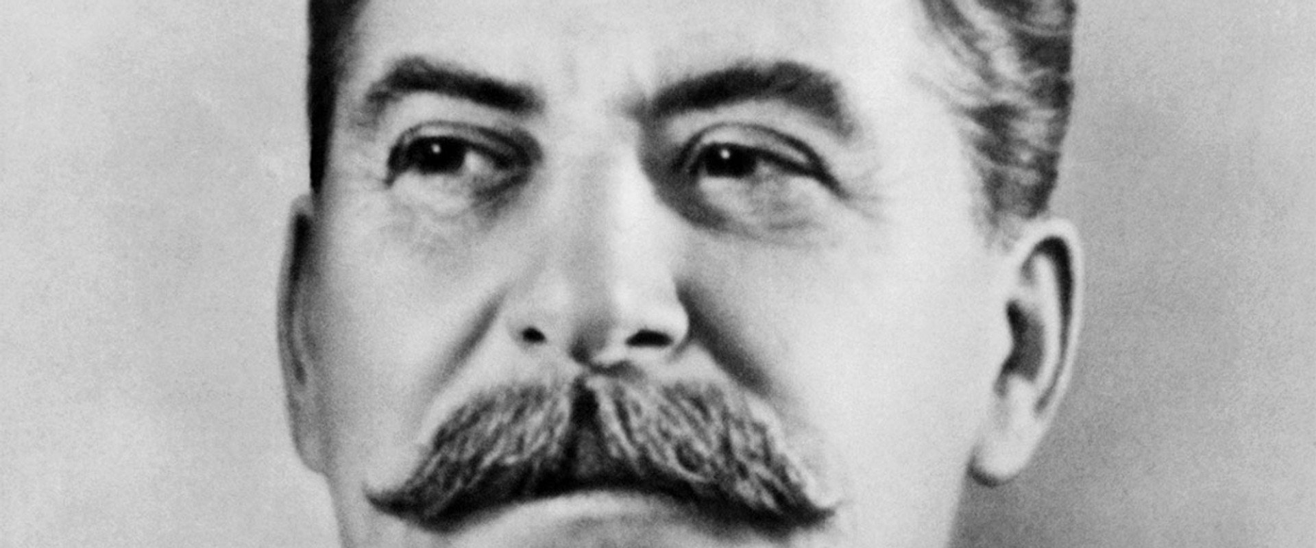 The Oath of the Albanian People Before the Great Stalin's banner image
