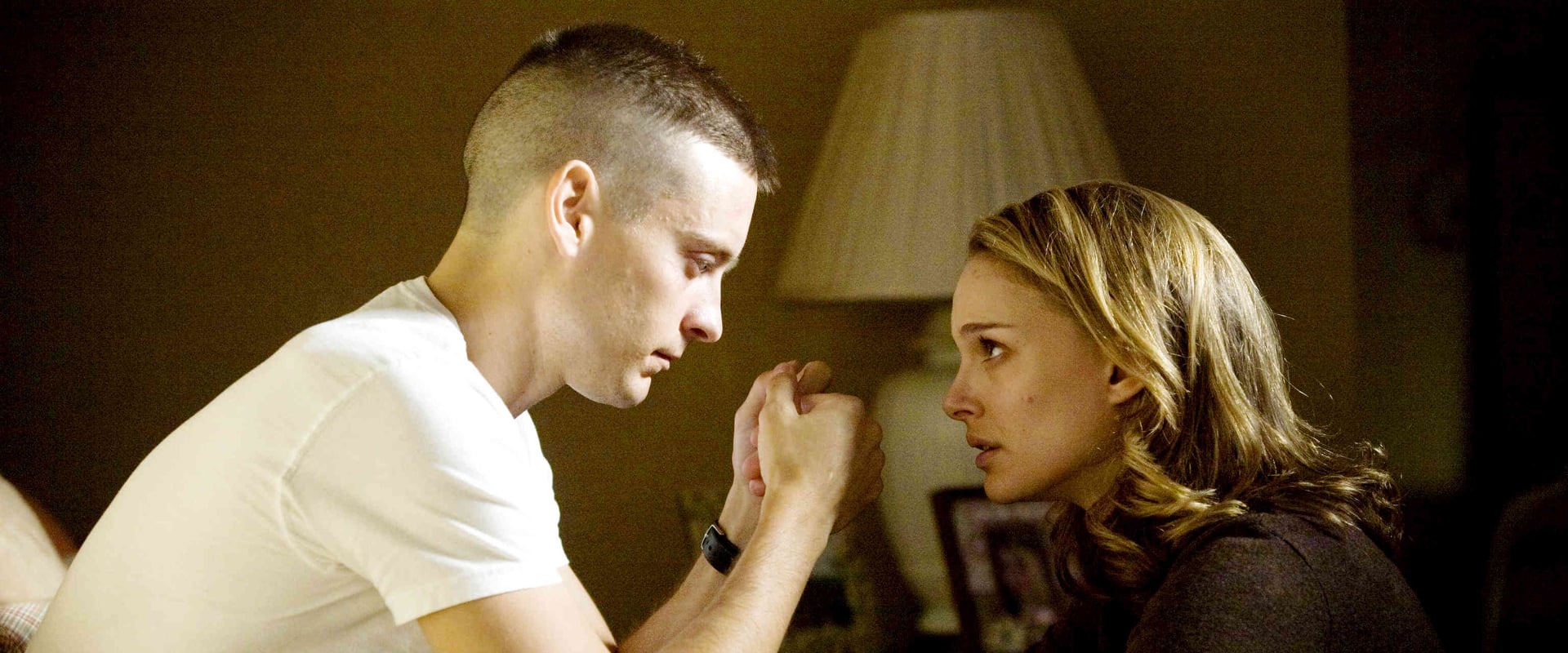 фильм про двух братьев из разных стран русский кеша. братья (фильм, 2009, сша). Brothers watch. фильм братья 2004 смотреть онлайн бесплатно в хорошем качестве. рожденный 4 июля фильм 1989.